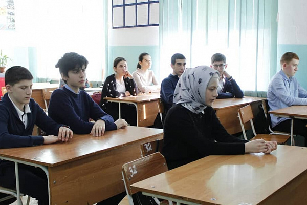 Встреча с учащимися гимназии г.Кизилюрта