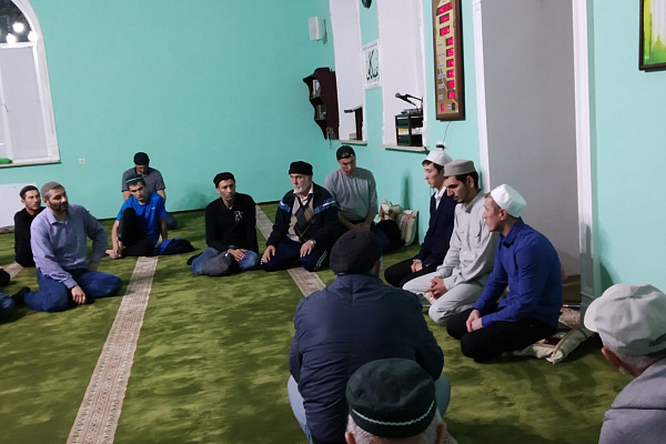 Прихожанам мечети рассказали об этике дружбы и братства